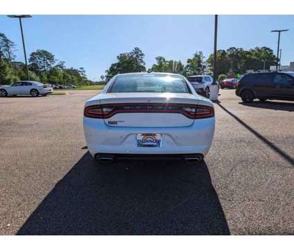 2022 Dodge Charger SXT is a White 2022 Dodge Charger SXT Car for Sale in Mccomb MS