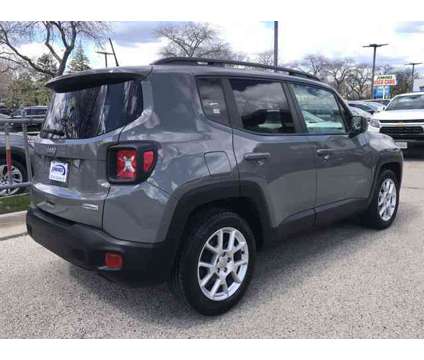 2019 Jeep Renegade Latitude FWD is a 2019 Jeep Renegade Latitude Car for Sale in Glenview IL