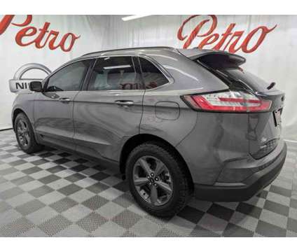 2022 Ford Edge SEL is a Grey 2022 Ford Edge SEL Car for Sale in Hattiesburg MS