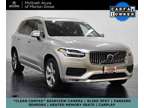 2021 Volvo XC90 Momentum