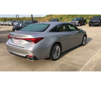 2019 Toyota Avalon Limited is a Silver 2019 Toyota Avalon Limited Car for Sale in Hattiesburg MS