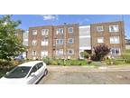 2 bed flat for sale in Hale Close, IP2, Ipswich
