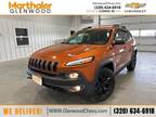 2015 Jeep Cherokee Yellow, 104K miles