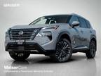 2024 Nissan Rogue Gray