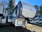 2017 Keystone Montana 3661RL 39ft