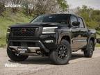 2024 Nissan frontier Black