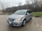 2014 Chrysler town & country Silver, 121K miles