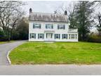 Home For Sale In Manhasset, New York