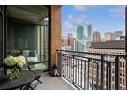 Condo For Sale In Chicago, Illinois