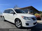 Used 2010 VOLKSWAGEN ROUTAN For Sale