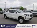 2023 Nissan frontier White, 11K miles