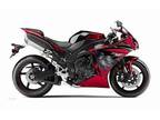 $11,999 2011 Yamaha YZF-R1 -