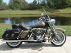 2005 Harley Roadking Classic like new and loaded with extras