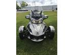 This is a 2011 Can+am Spyder RT AUDIO