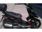 2012 Kymco Super 8 Scooter. 150cc , Black, 800 miles