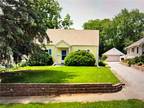 Home For Sale In Urbandale, Iowa