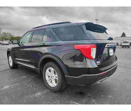 2022 Ford Explorer XLT is a Black 2022 Ford Explorer XLT SUV in New Haven IN