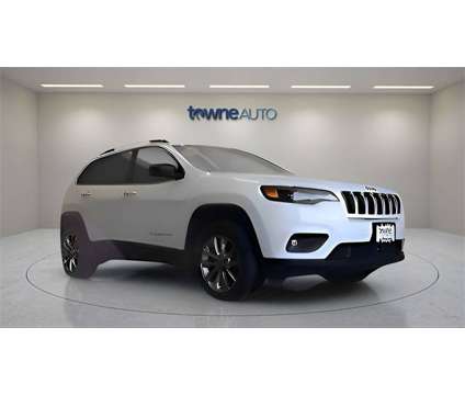 2022 Jeep Cherokee Latitude Lux is a White 2022 Jeep Cherokee Latitude SUV in Orchard Park NY