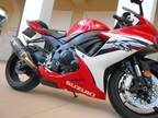 2013 Suzuki Gsxr 600 / Red & White / in Excellent Condition / Very Low Miles