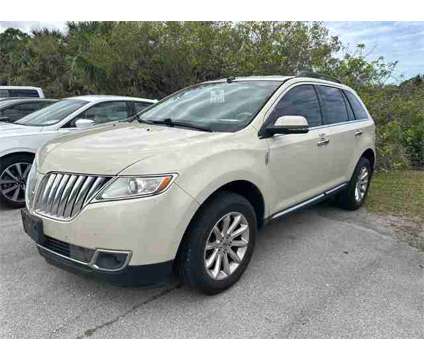 2014 Lincoln MKX Base is a Silver 2014 Lincoln MKX Base SUV in Fort Pierce FL