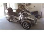 $21,500 OBO 2011 Can-AM Spyder RTS-SE5 $21,500 (Only 700 Orig. miles)