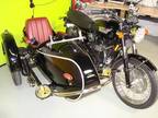 Triumph Bonneville & Cozy Sidecar (2006)