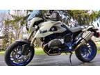 BMW HP2 Megamoto - Low miles - very rare - full of carbon - 2009