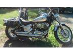 2006 Yamaha V-Star 650 Custom