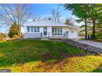 420 W Fireside Ct, Cherry Hill, NJ 08003