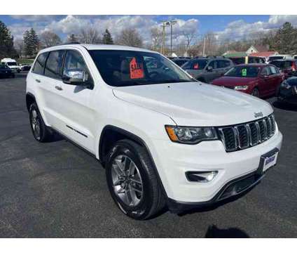 2021 Jeep Grand Cherokee Limited is a White 2021 Jeep grand cherokee Limited SUV in Freeport IL