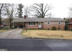 6005 Darel St, Suitland, MD 20746