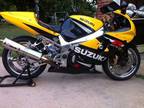 $8,500 1900 Suzuki gsxr 1000