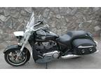 2011 Victory Cross Roads almost new 580 mi, I ship! New King of the Road! 106 ci