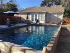 Lovely 3 Bedroom 3 Bath Pool Home in Dallas