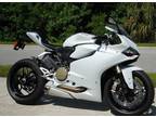 2013 Ducati Panigale 1199 ABS Pearl White