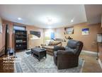 Condo For Sale In Chicago, Illinois