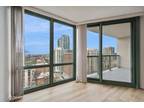 Condo For Sale In Chicago, Illinois