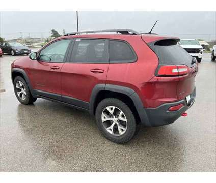 2014 Jeep Cherokee Trailhawk is a Red 2014 Jeep Cherokee Trailhawk SUV in Dubuque IA