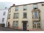 2 bed flat to rent in North Parade, BA11, Frome