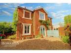 3 bedroom semi-detached house for sale in The School House The Street