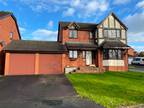 4 bedroom detached house for sale in Field Lane, Crewe, CW2