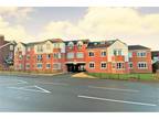 2 bed flat to rent in High Street, DY8,