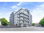 Royal Crescent Road, Southampton, Hampshire 2 bed apartment for sale -