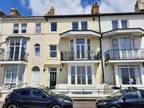 Marine Parade Hythe CT21 1 bed flat - £825 pcm (£190 pw)