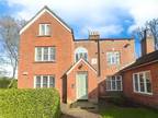 1 bedroom Flat to rent, Toad Pond Close, Swinton, M27 £995 pcm