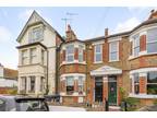 2 bedroom flat for sale in Oxenden Square, Herne Bay, CT6