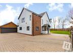 4 bed house for sale in The Hawthorns, CM14, Brentwood