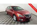 2014 Nissan Altima Red, 112K miles