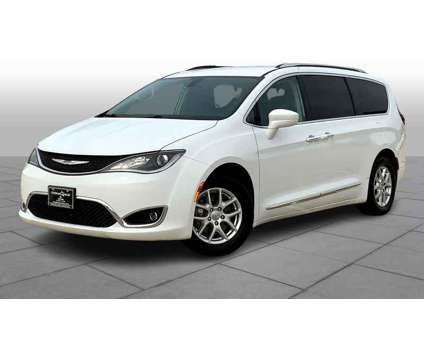 2020UsedChryslerUsedPacificaUsedFWD is a White 2020 Chrysler Pacifica Car for Sale in Houston TX