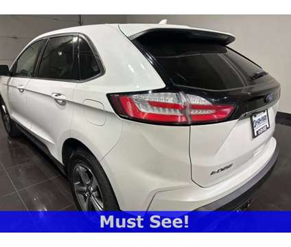 2020 Ford Edge SEL is a White 2020 Ford Edge SEL Car for Sale in Madison WI